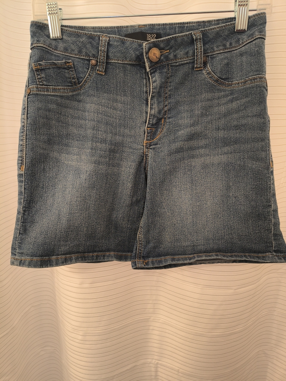 1822 Denim Women's Blue Jean Shorts - Mid Wash